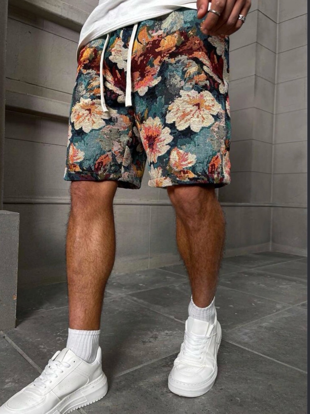 Men’s retro floral jacquard shorts size small